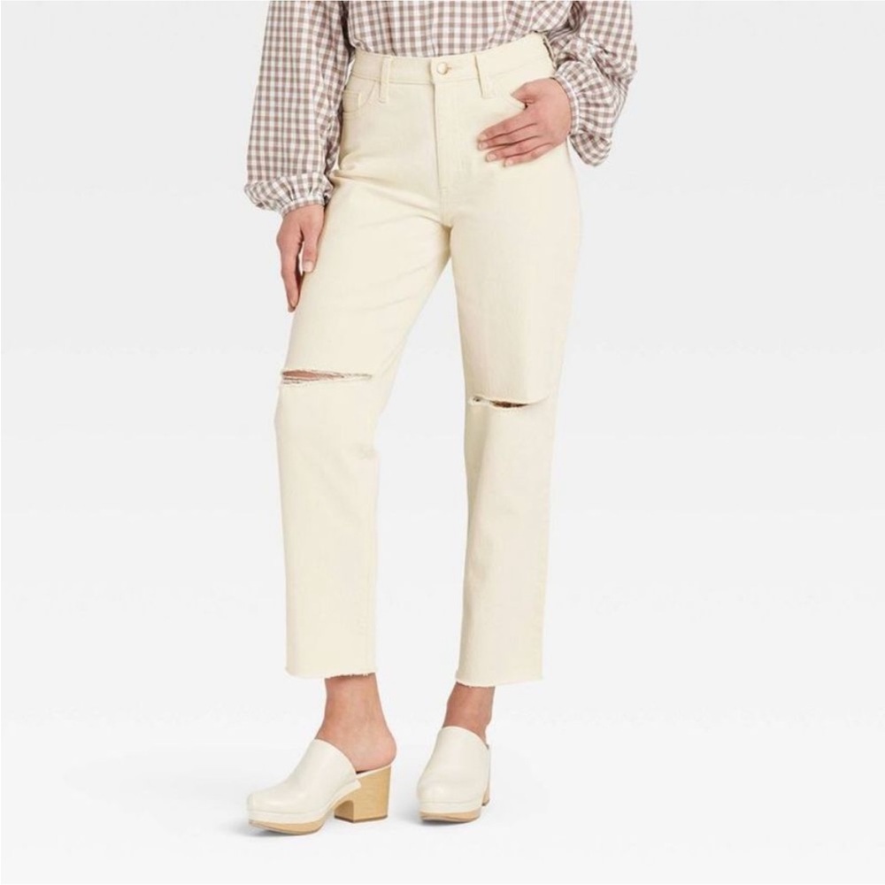 Women's Super-High Rise Vintage Straight Jeans -
Universal Thread Off-White (14)